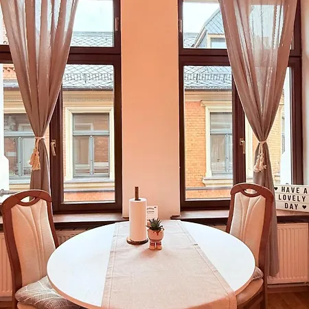 Elephant's Nest - Zentrale - Netflix - Nahe Hbf & Markt Halle (Saale)