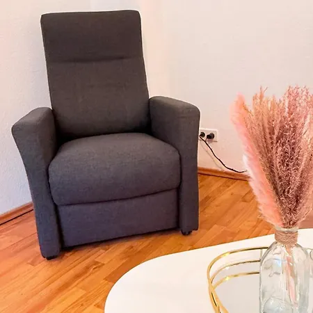 Elephant's Nest - Zentrale - Netflix - Nahe Hbf & Markt Halle (Saale)